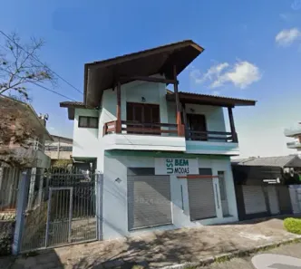 Casa com 3 Quartos para alugar, 180m² no Santa Catarina, Caxias do Sul