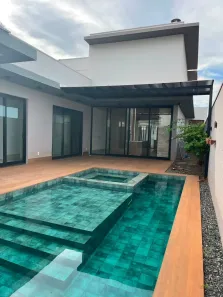 Casa com 3 Quartos à venda, 210m² no Petrópolis, Várzea Grande