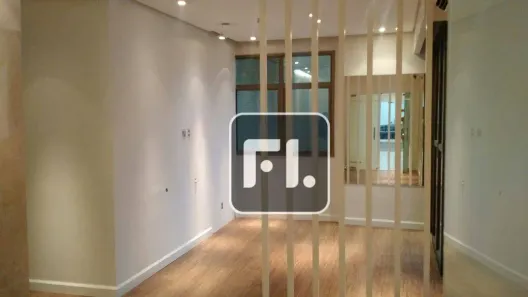 Sala Comercial para alugar, 130m² no Vila Olímpia, São Paulo