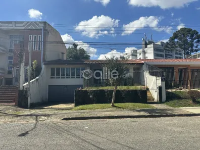 Casa com 3 Quartos para alugar, 250m² no Jardim Botânico, Curitiba