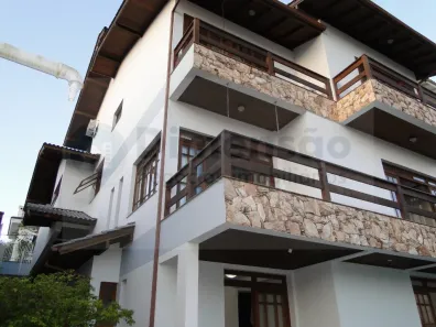 Casa de Condomínio com 5 Quartos à venda, 375m² no João Paulo, Florianópolis