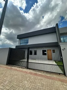 Casa com 2 Quartos para alugar, 100m² no Colúmbia, Londrina