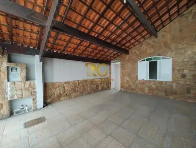 Casa com 3 Quartos à venda, 212m² no Guilhermina, Praia Grande