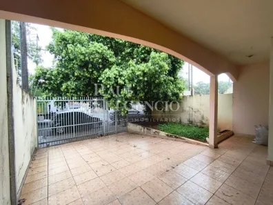 Casa com 3 Quartos para alugar, 250m² no Araxá, Londrina