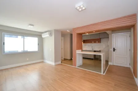 Apartamento com 2 Quartos à venda, 70m² no Vila Uberabinha, São Paulo