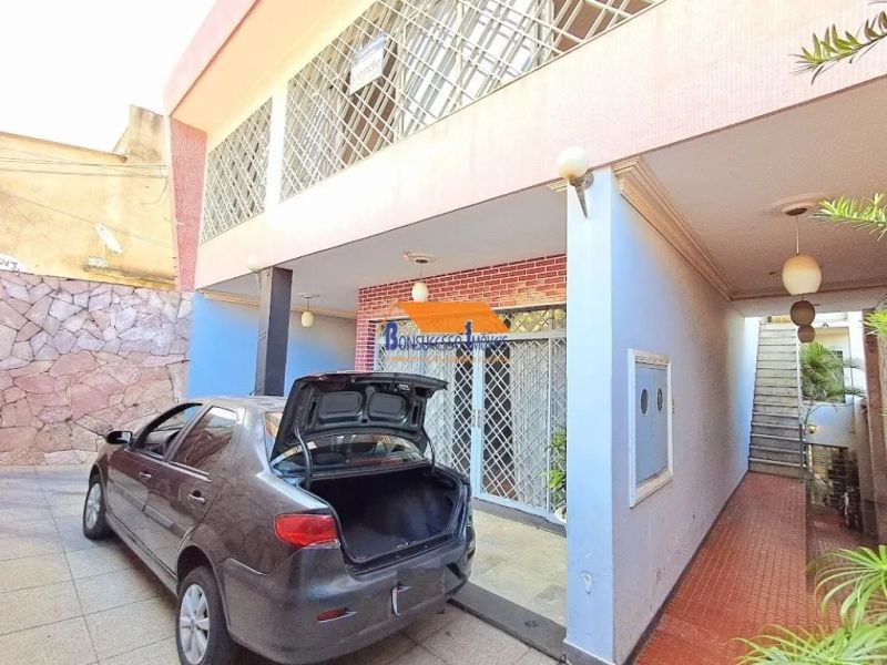 Casa com 6 quartos — Santo André, Belo Horizonte
