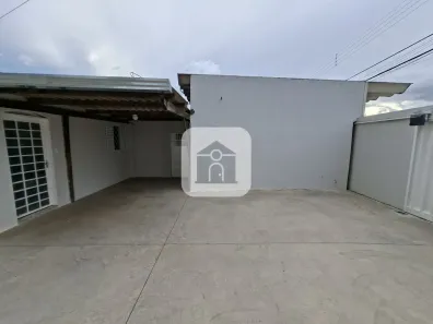 Casa com 2 Quartos para alugar, 75m² no Tibery, Uberlândia