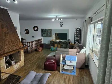 Casa com 4 Quartos para alugar, 290m² no Vila Brasilina, São Paulo