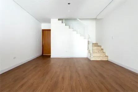 Sobrado com 3 Quartos à venda, 220m² no Chácara Inglesa, São Paulo