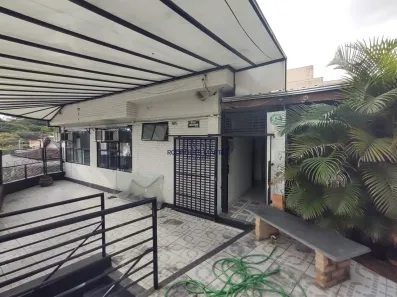 Imóvel Comercial com 4 Quartos à venda, 270m² no Padre Eustáquio, Belo Horizonte