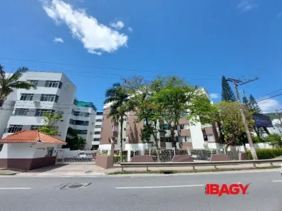 Apartamento com 3 Quartos para alugar, 70m² no Itacorubi, Florianópolis