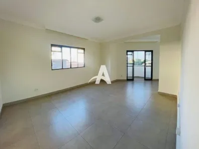 Apartamento com 3 Quartos para alugar, 120m² no Centro, Uberlândia