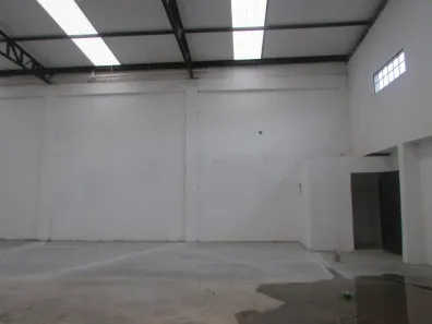 Ponto Comercial para alugar, 250m² no Alípio de Melo, Belo Horizonte