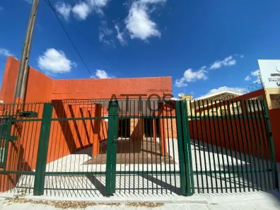 Casa com 3 Quartos para alugar, 221m² no Jardim São Carlos, São Carlos