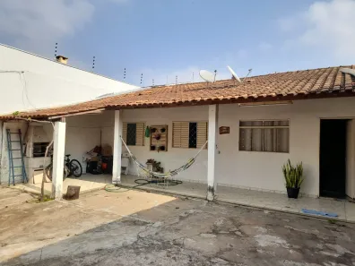 Casa com 3 Quartos à venda, 70m² no Vila Santa Terezinha, Franca