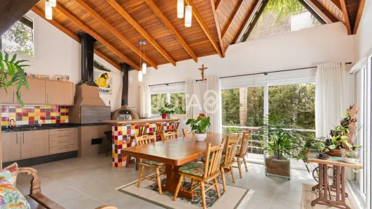 Casa de Condomínio com 3 Quartos à venda, 350m² no Campo Comprido, Curitiba