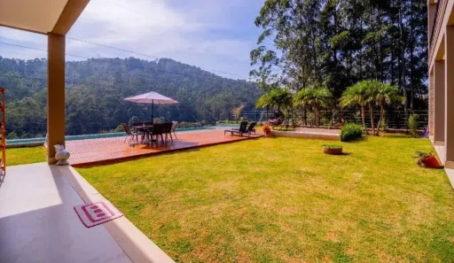 Casa de Condomínio com 5 Quartos para alugar, 1000m² no Tamboré, Barueri