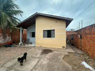 Casa com 2 Quartos à venda, 51m² no Residencial Coxipó, Cuiabá