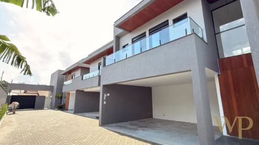 Casa de Condomínio com 3 Quartos à venda, 186m² no América, Joinville