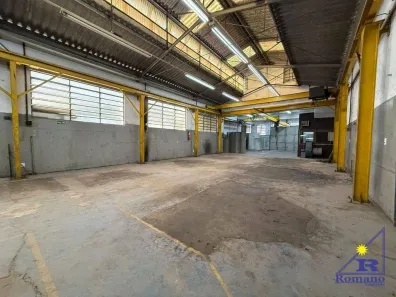 Galpão/Depósito/Armazém para alugar, 930m² no Vila Carrão, São Paulo