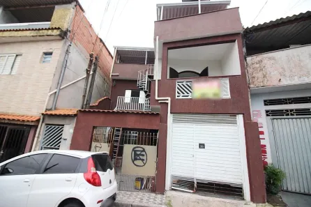 Sobrado com 2 Quartos à venda, 200m² no Jardim Teles de Menezes, Santo André