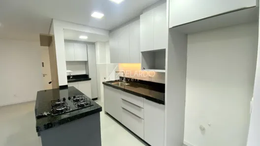 Apartamento com 2 Quartos para alugar, 66m² no Água Verde, Blumenau