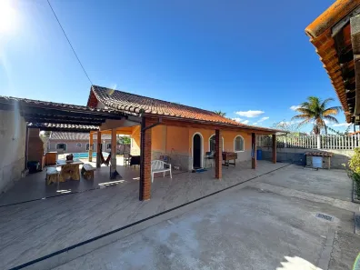 Casa com 4 Quartos à venda, 140m² no Centro (Iguabinha), Araruama