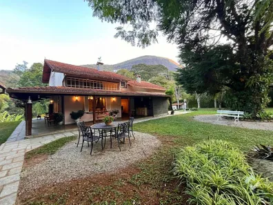 Casa com 4 Quartos à venda, 438m² no Parque do Imbui, Teresópolis