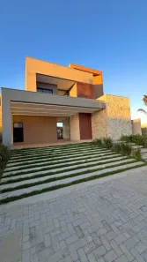 Sobrado com 4 Quartos à venda, 261m² no Papagaio, Feira de Santana