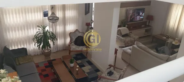 Sobrado com 3 Quartos à venda, 284m² no Jardim Santa Maria, Jacareí