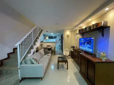Casa com 2 Quartos à venda, 70m² no Jardim Atlântico Leste (Itaipuaçu), Maricá