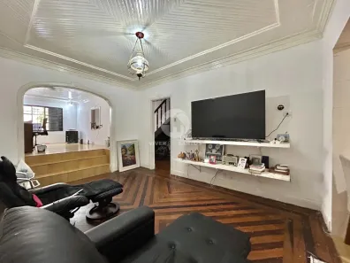 Sobrado com 4 Quartos à venda, 219m² no Vila Mathias, Santos