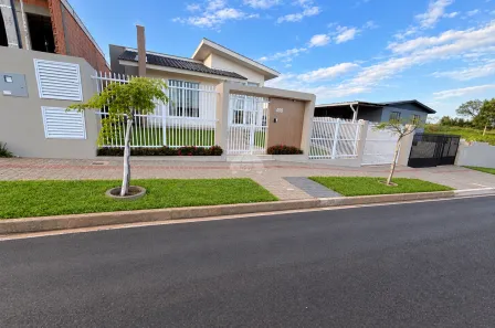 Casa com 3 Quartos à venda, 100m² no Aeroporto, Pato Branco