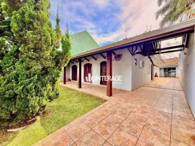 Casa com 4 Quartos à venda, 174m² no São Braz, Curitiba