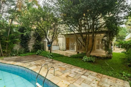 Sobrado com 4 Quartos à venda, 365m² no Vila Madalena, São Paulo