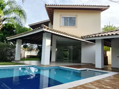 Casa de Condomínio com 3 Quartos para alugar, 250m² no Busca Vida (Abrantes), Camaçari