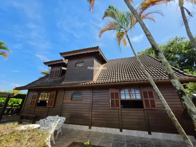 Casa de Condomínio com 4 Quartos à venda, 170m² no , Serra Negra