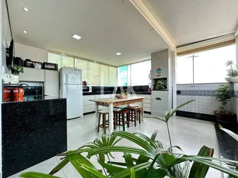 Cobertura com 2 quartos — Santa Mônica, Belo Horizonte