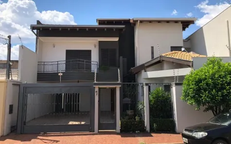 Sobrado com 6 Quartos à venda, 419m² no Vila Rosa Pires, Campo Grande