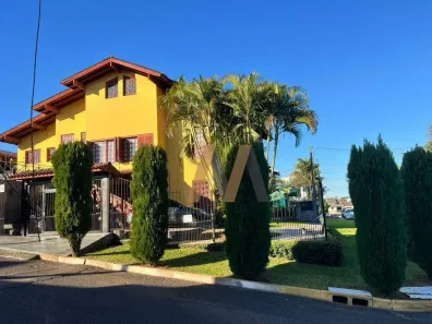 Sobrado com 3 Quartos para alugar, 280m² no Diva Lessa de Jesus, Gravataí