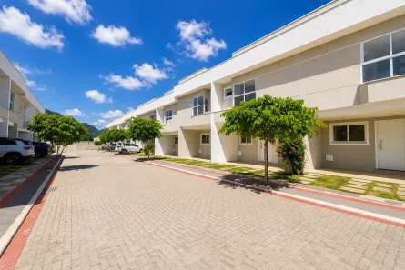 Casa de Condomínio com 3 Quartos à venda, 110m² no Serra Centro, Serra