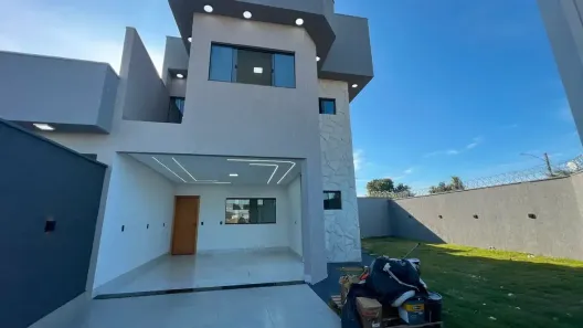 Sobrado com 3 Quartos à venda, 121m² no Vila Oliveira, Aparecida de Goiânia