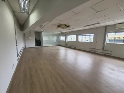 Imóvel Comercial para alugar, 262m² no Jardim Werner Plaas, Americana