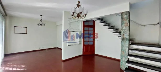 Casa com 4 Quartos para venda ou aluguel, 317m² no Tanque, Rio de Janeiro