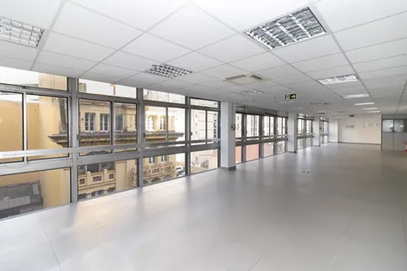 Sala Comercial para alugar, 732m² no Centro Histórico, Porto Alegre