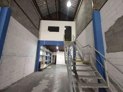 Galpão/Depósito/Armazém para alugar, 390m² no Rudge Ramos, São Bernardo do Campo