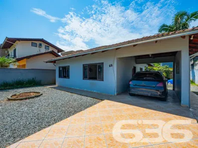 Casa com 2 Quartos à venda, 99m² no Santa Catarina, Joinville
