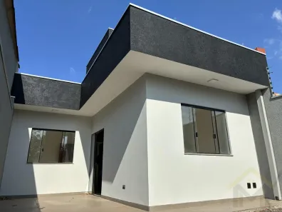 Casa com 3 Quartos à venda, 82m² no Parque Tarumã, Maringá