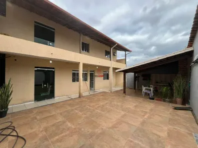 Casa com 3 Quartos à venda, 243m² no Santa Helena (Barreiro), Belo Horizonte