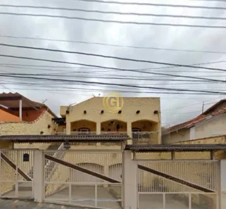 Sobrado com 4 Quartos à venda, 460m² no Centro, Jacareí